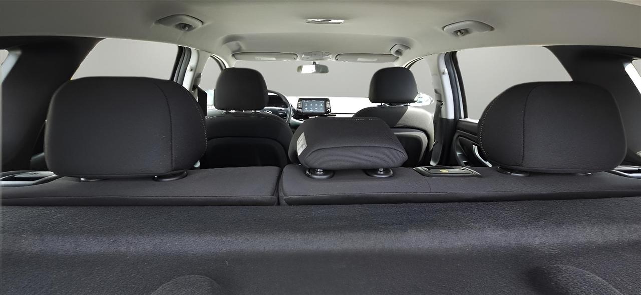Hyundai Elantra GT Auto 2019