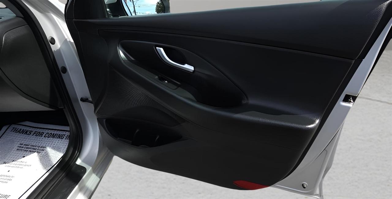 Hyundai Elantra GT Auto 2019