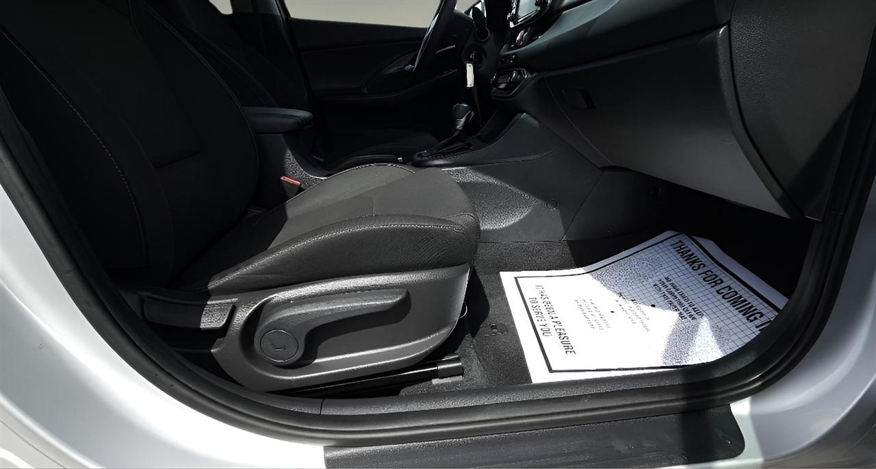 Hyundai Elantra GT Auto 2019