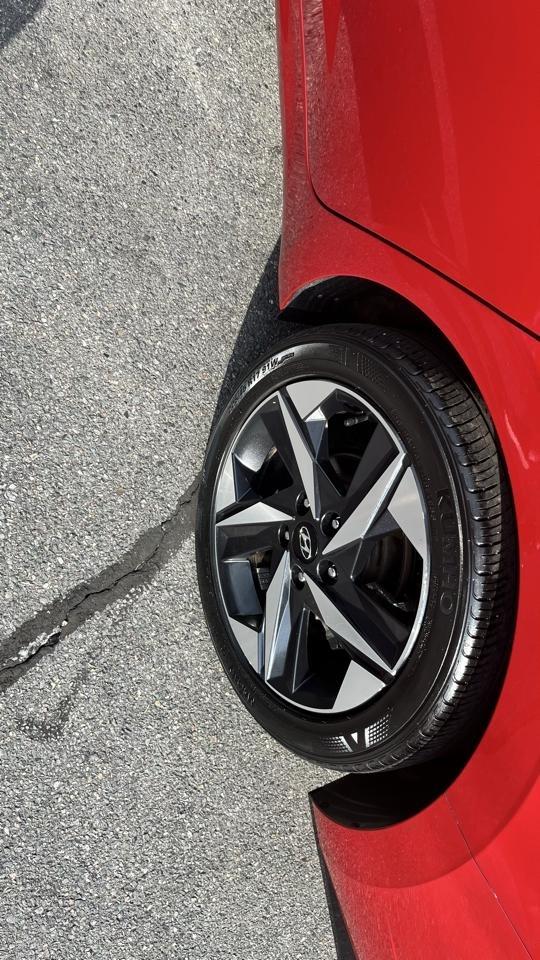 Hyundai Elantra Limited 2023