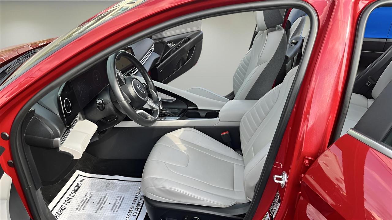 Hyundai Elantra Limited 2023