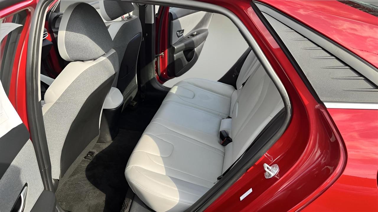 Hyundai Elantra Limited 2023