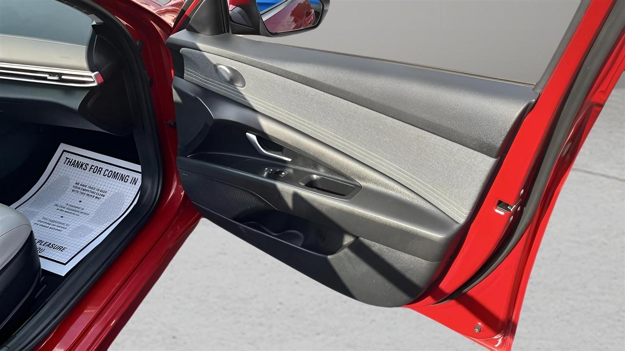 Hyundai Elantra Limited 2023