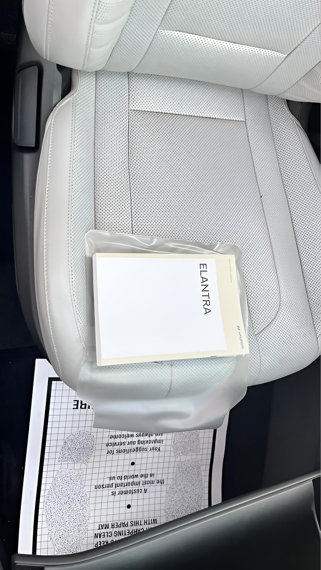 Hyundai Elantra Limited 2023
