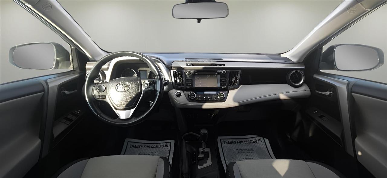 Toyota RAV4 XLE AWD (Natl) 2018