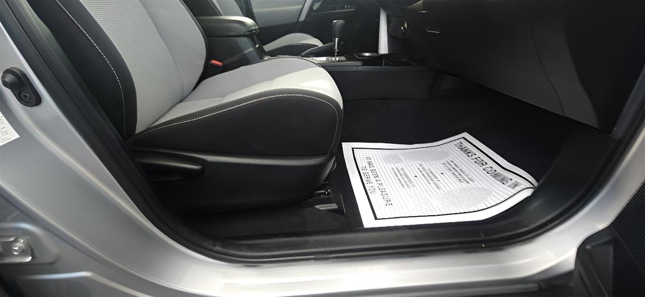 Toyota RAV4 XLE AWD (Natl) 2018