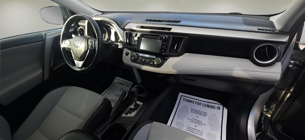 Toyota RAV4 XLE AWD (Natl) 2018