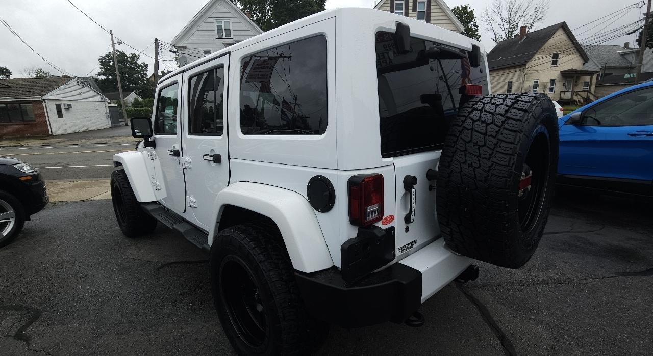 Jeep Wrangler Unlimited 4WD 4dr Sahara 2016