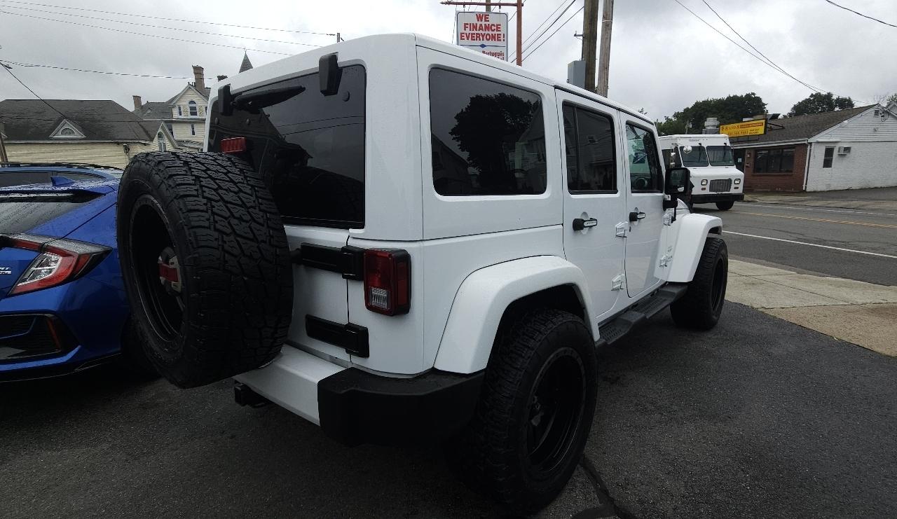 Jeep Wrangler Unlimited 4WD 4dr Sahara 2016