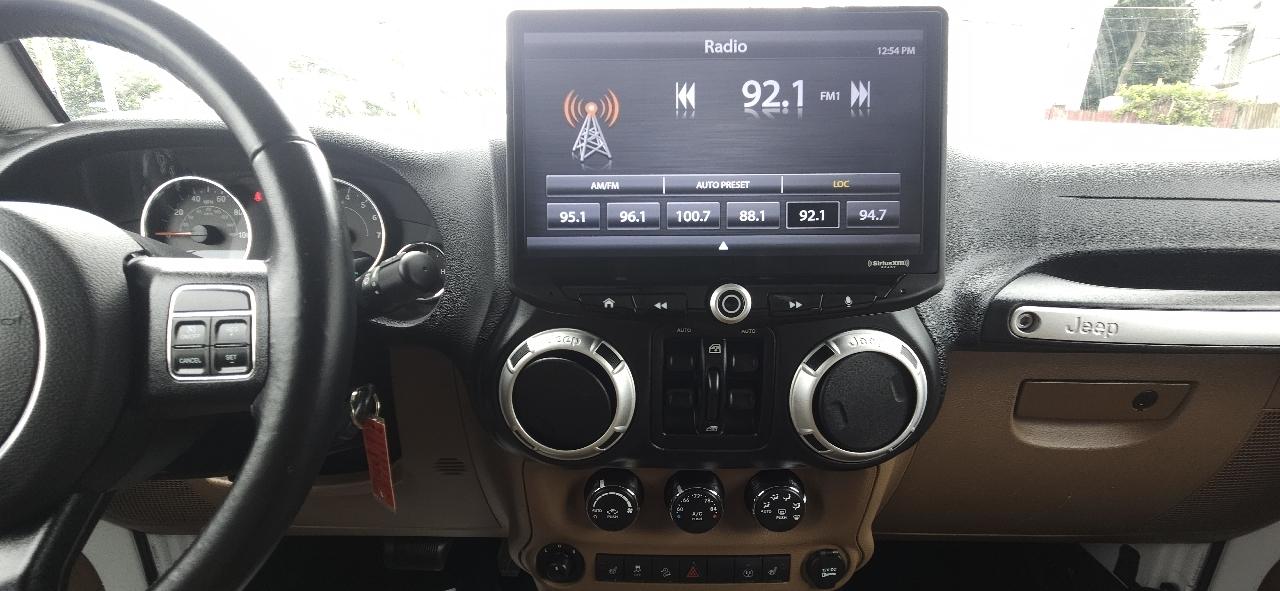 Jeep Wrangler Unlimited 4WD 4dr Sahara 2016