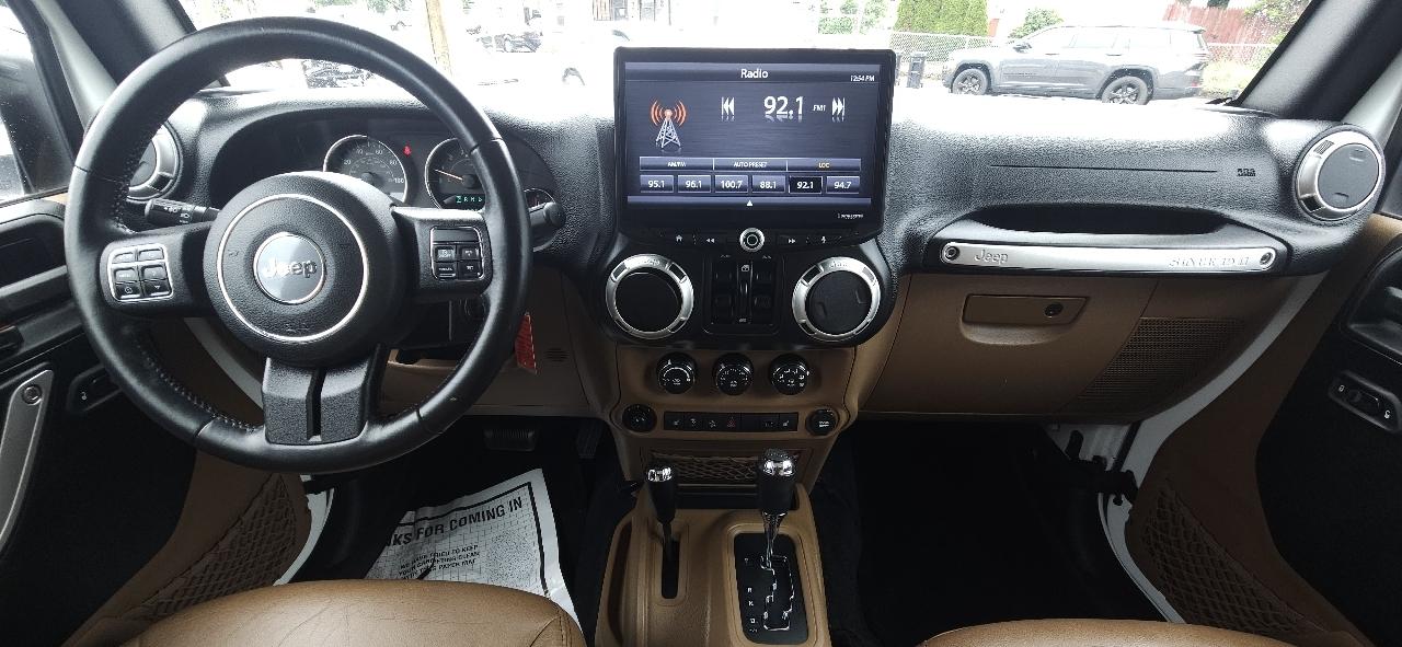 Jeep Wrangler Unlimited 4WD 4dr Sahara 2016