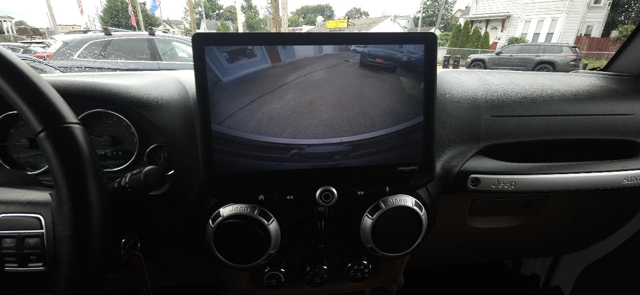 Jeep Wrangler Unlimited 4WD 4dr Sahara 2016