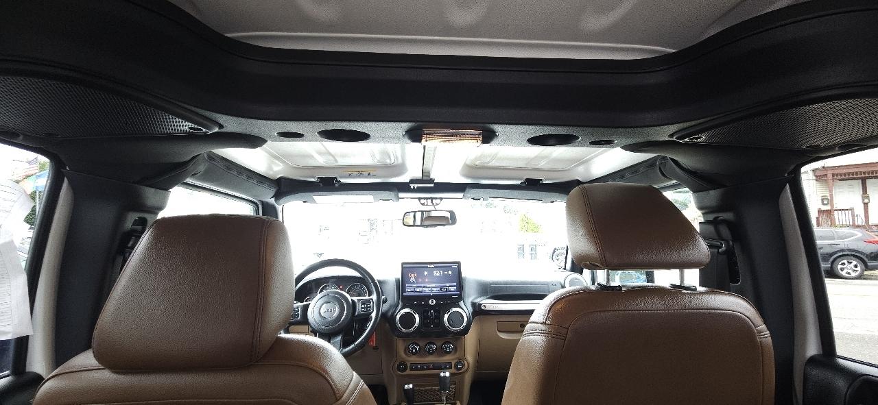 Jeep Wrangler Unlimited 4WD 4dr Sahara 2016