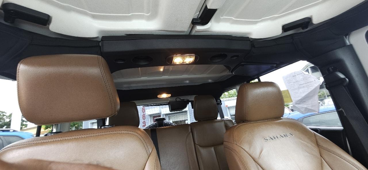 Jeep Wrangler Unlimited 4WD 4dr Sahara 2016