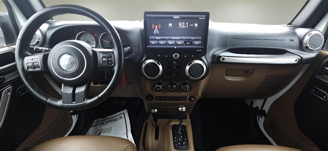 Jeep Wrangler Unlimited 4WD 4dr Sahara 2016