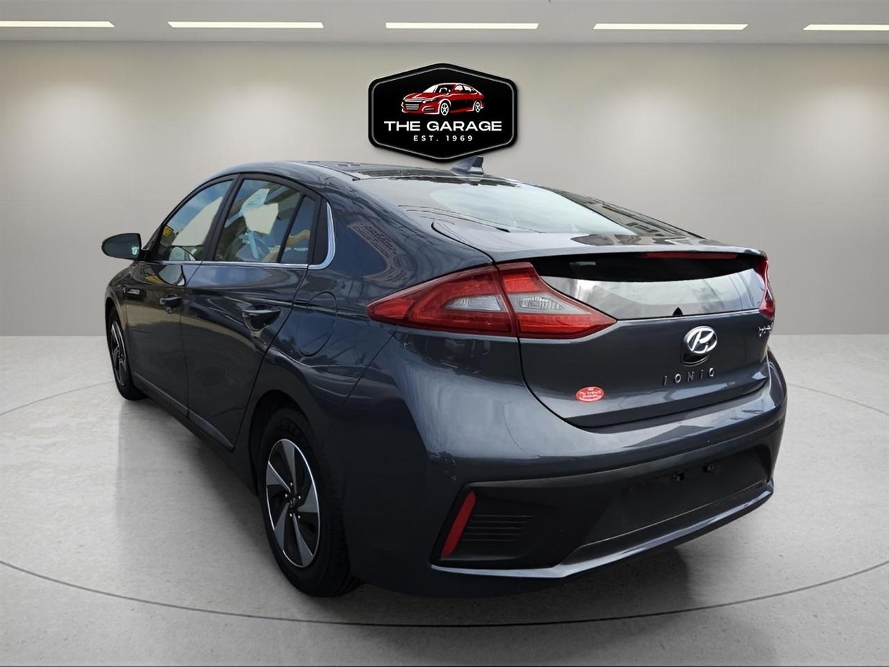 Hyundai Ioniq Hybrid SEL Hatchback 2019