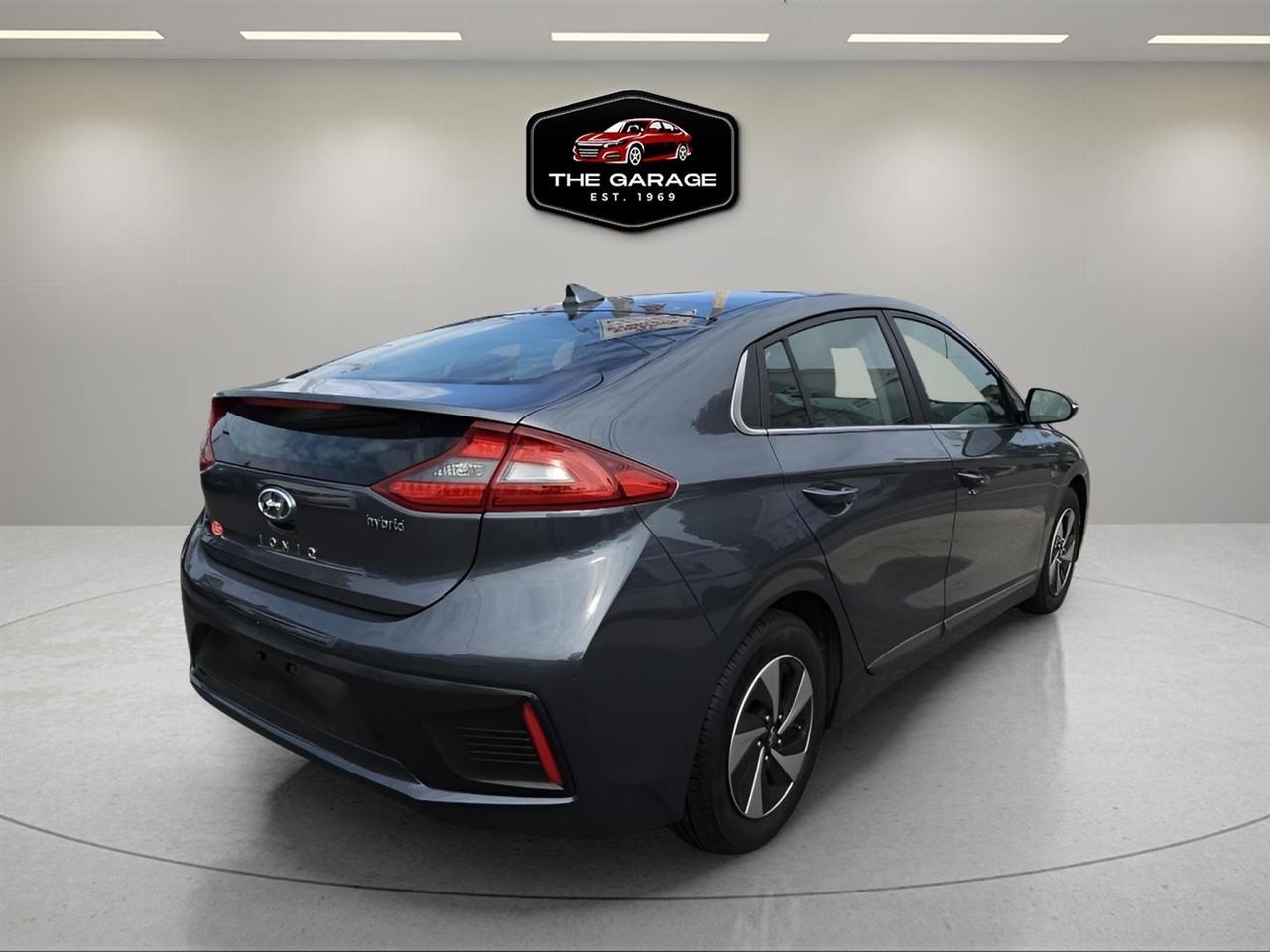 Hyundai Ioniq Hybrid SEL Hatchback 2019