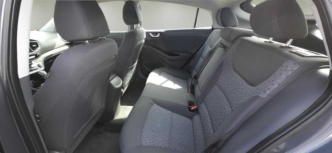 Hyundai Ioniq Hybrid SEL Hatchback 2019