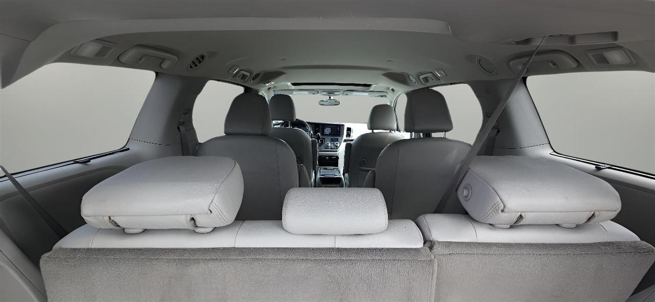 Toyota Sienna XLE AWD 7-Passenger (Natl) 2017