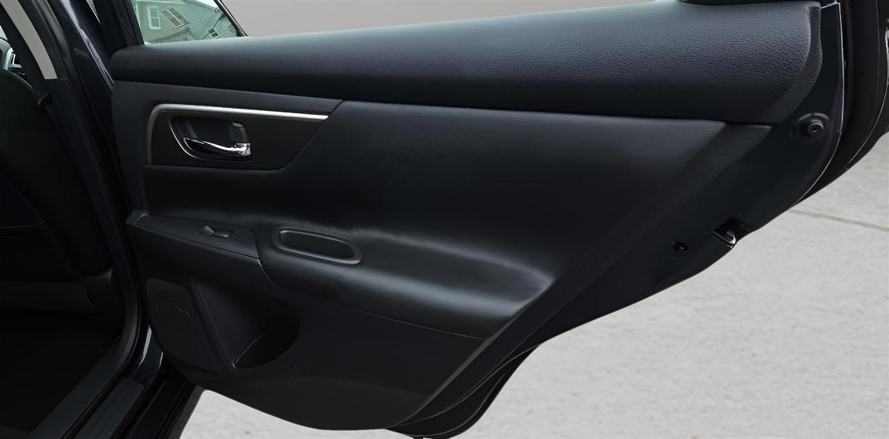 Nissan Altima 4dr Sdn I4 2.5 SL 2014
