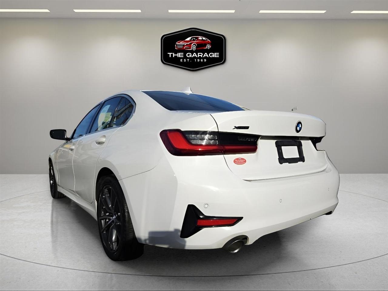 BMW 3 Series 330i xDrive Sedan 2019