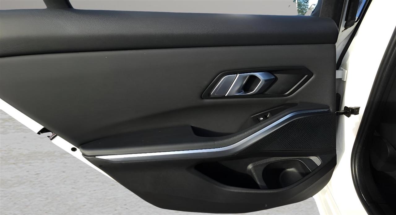 BMW 3 Series 330i xDrive Sedan 2019