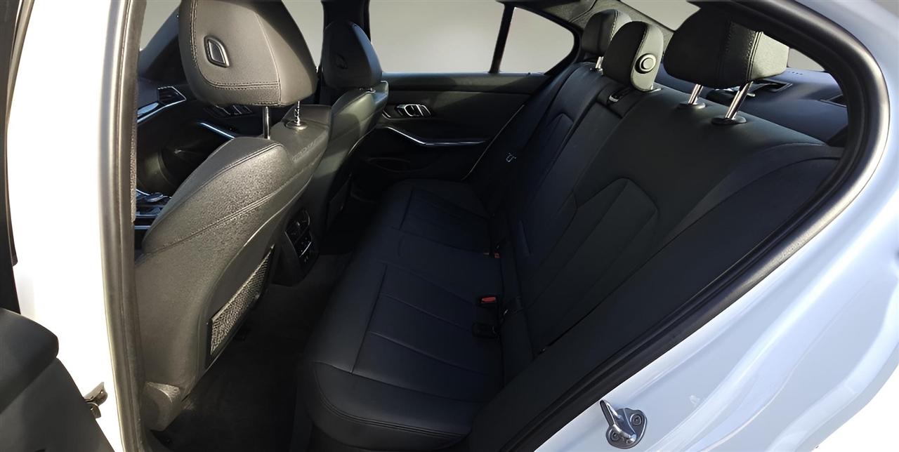 BMW 3 Series 330i xDrive Sedan 2019