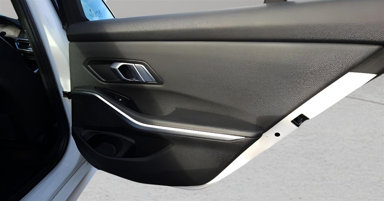 BMW 3 Series 330i xDrive Sedan 2019