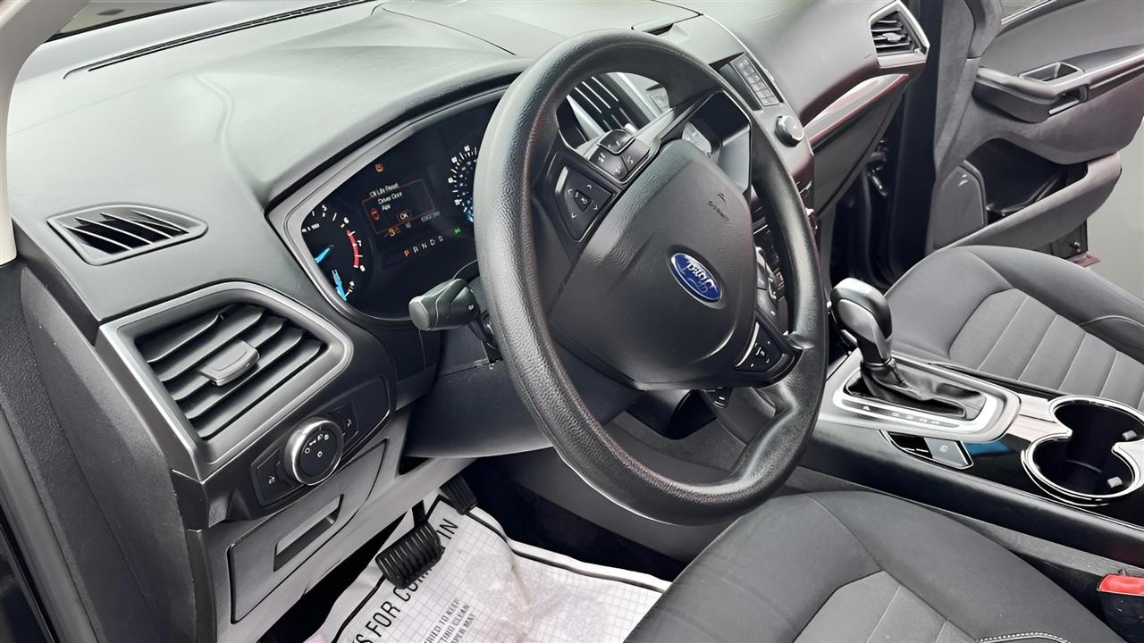 Ford Edge 4dr SE AWD 2015