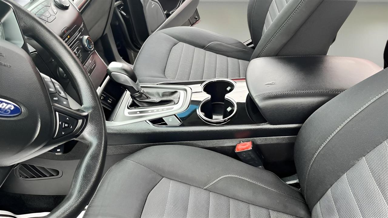 Ford Edge 4dr SE AWD 2015