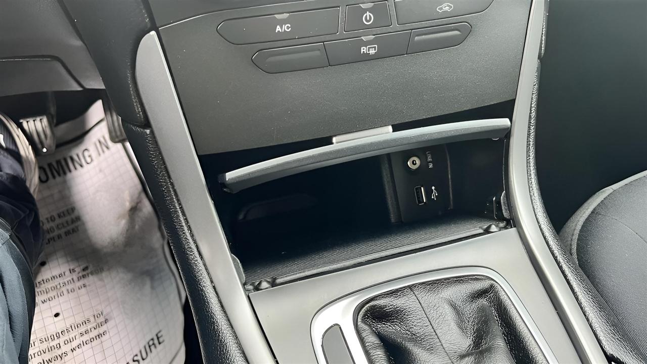 Ford Edge 4dr SE AWD 2015