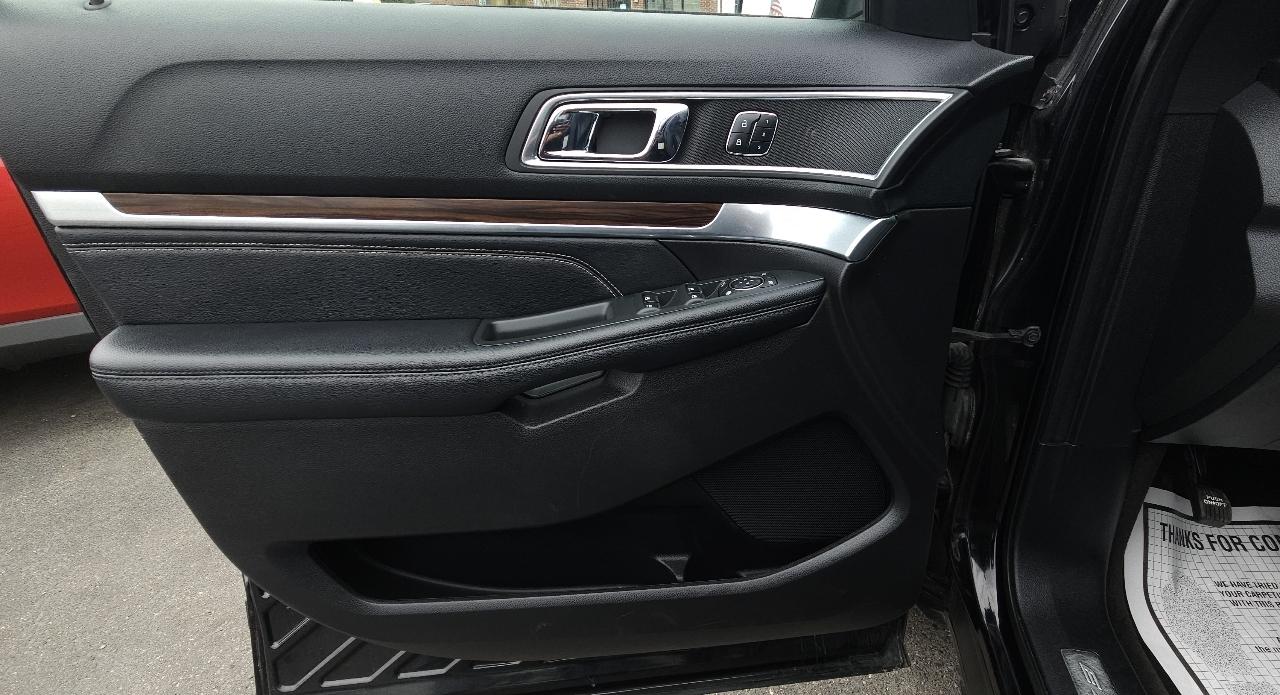 Ford Explorer Limited 4WD 2017