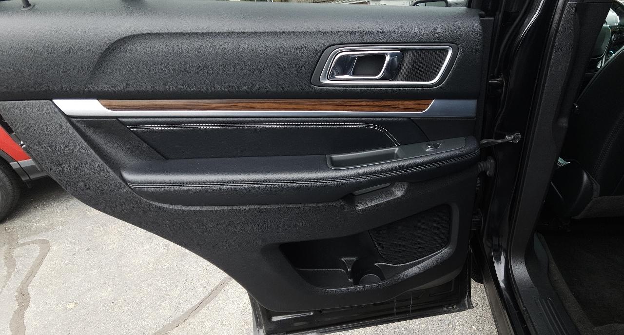 Ford Explorer Limited 4WD 2017