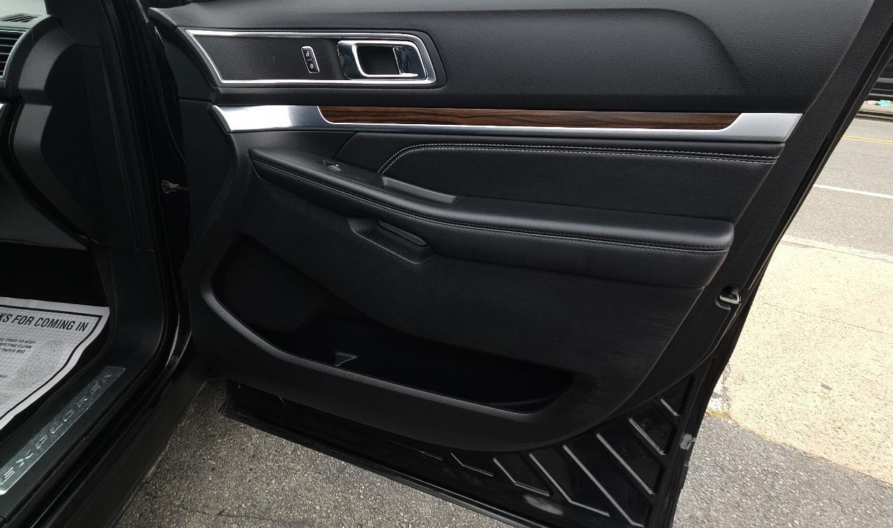 Ford Explorer Limited 4WD 2017