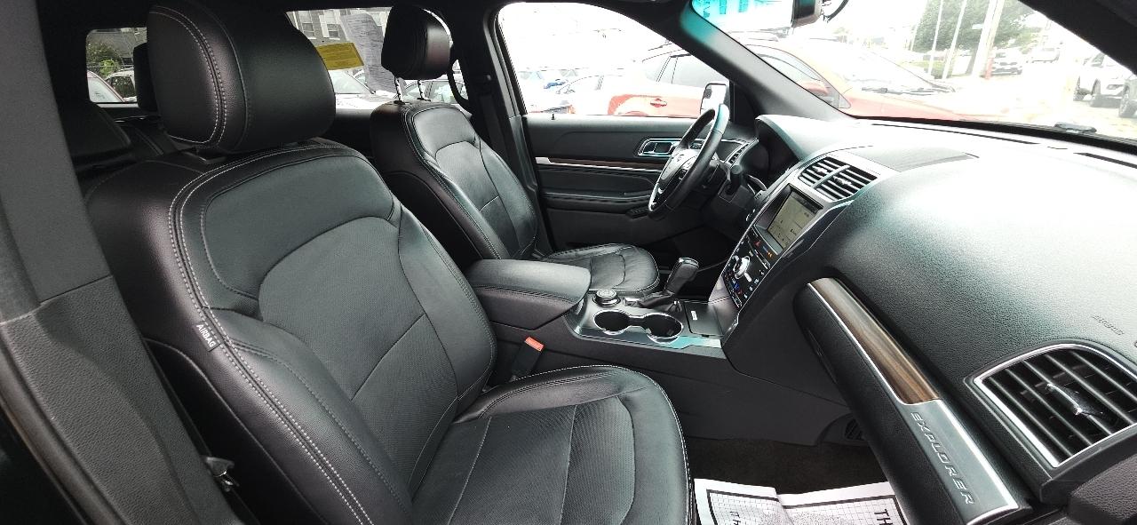 Ford Explorer Limited 4WD 2017