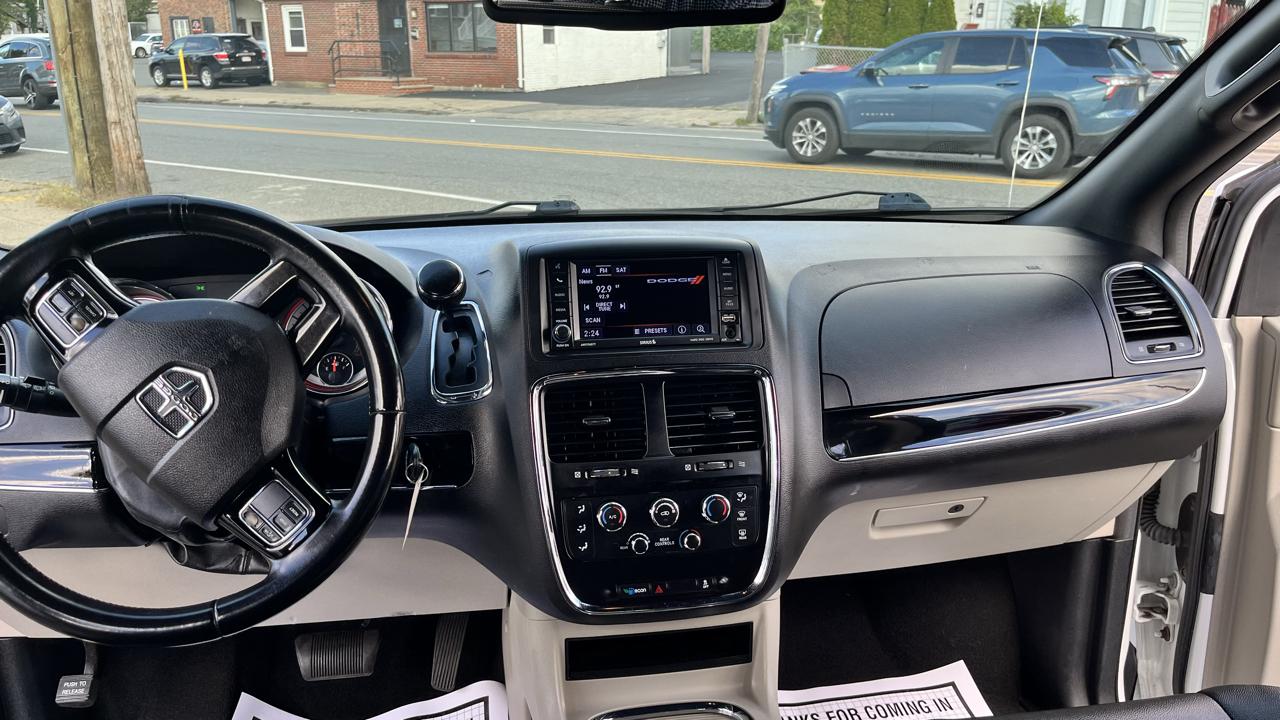 Dodge Grand Caravan SXT 2020