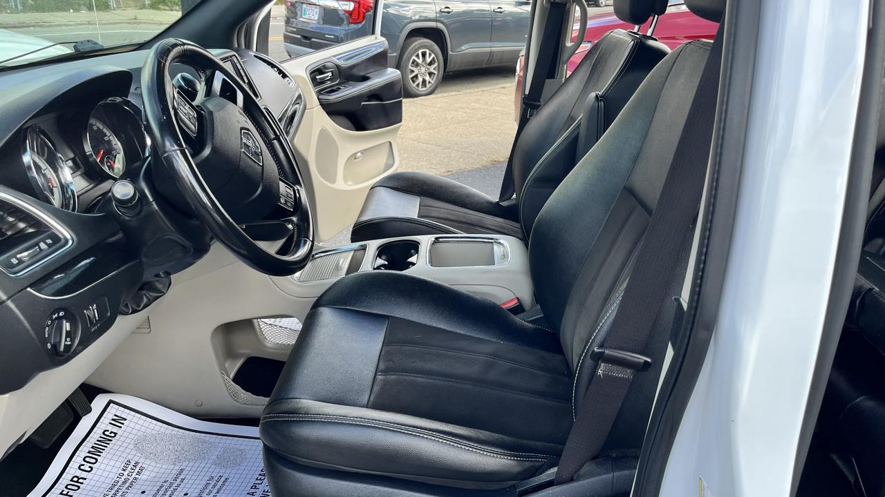 Dodge Grand Caravan SXT 2020