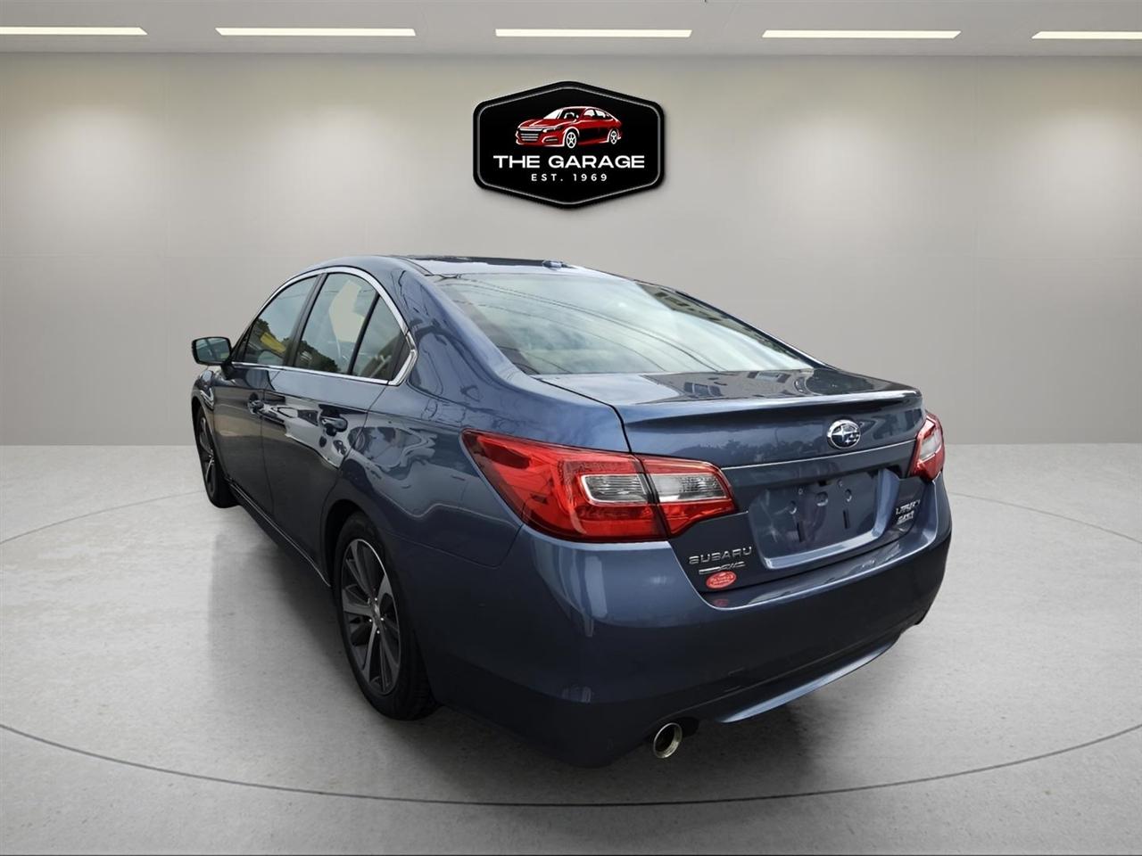 Subaru Legacy 4dr Sdn 2.5i Limited PZEV 2015