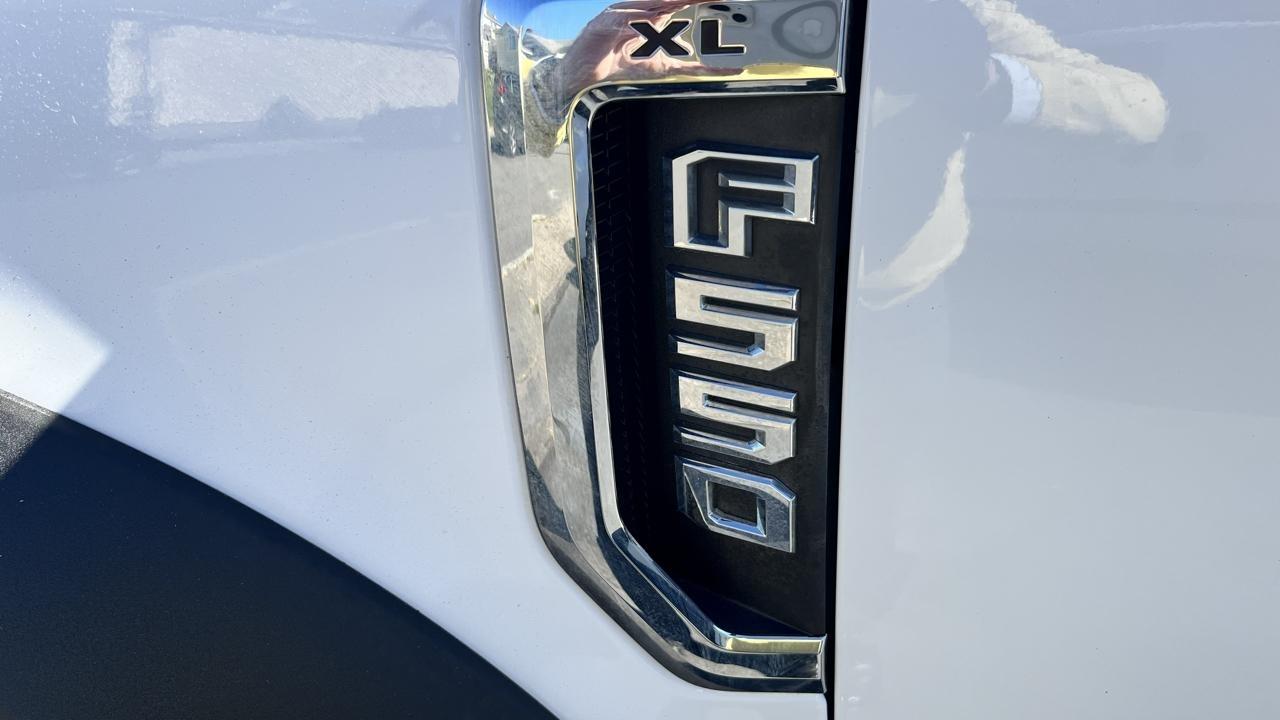 Ford Super Duty F-550 DRW XL 4WD Reg Cab 145" WB 60" CA 2019