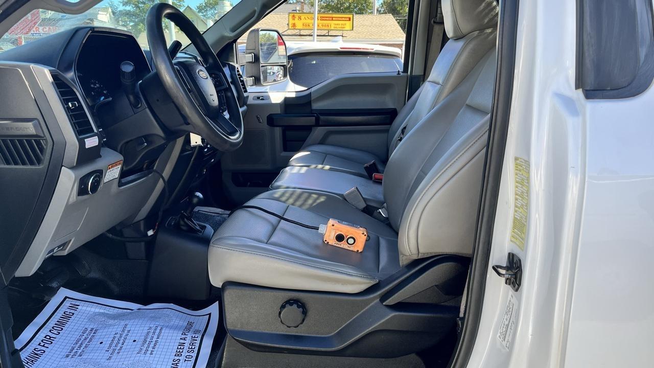 Ford Super Duty F-550 DRW XL 4WD Reg Cab 145" WB 60" CA 2019