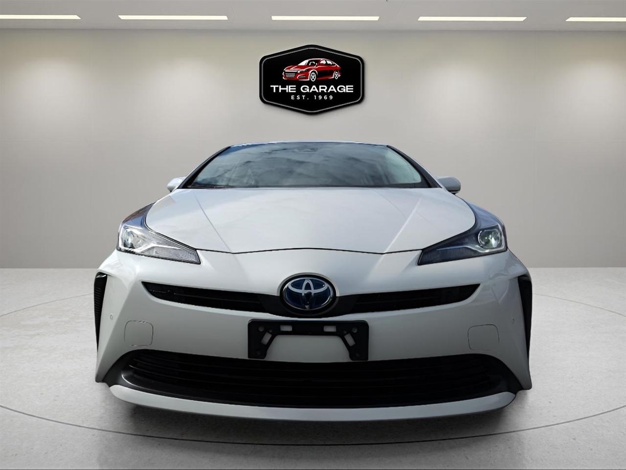 Toyota Prius LE 2019