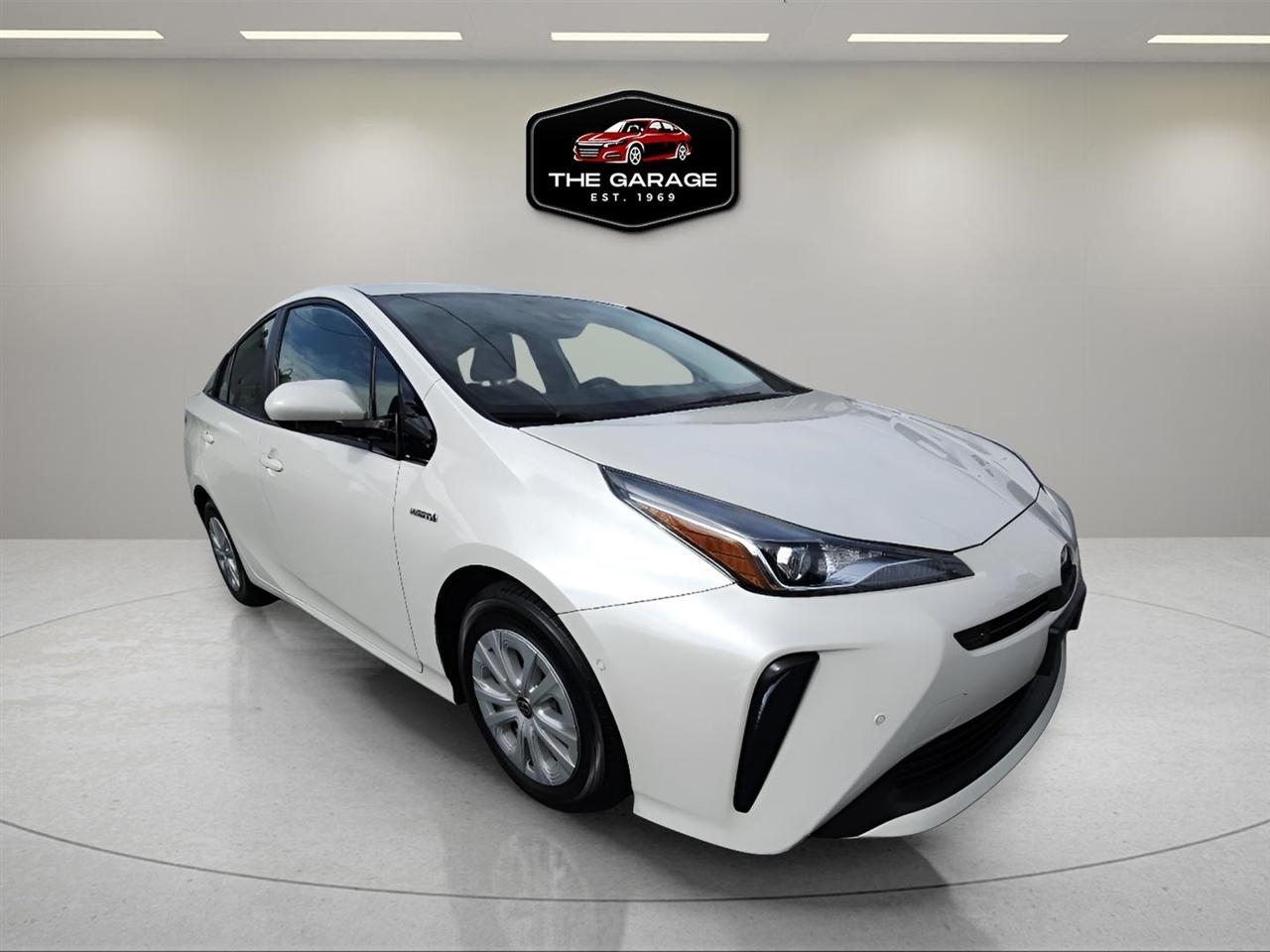 Toyota Prius LE 2019