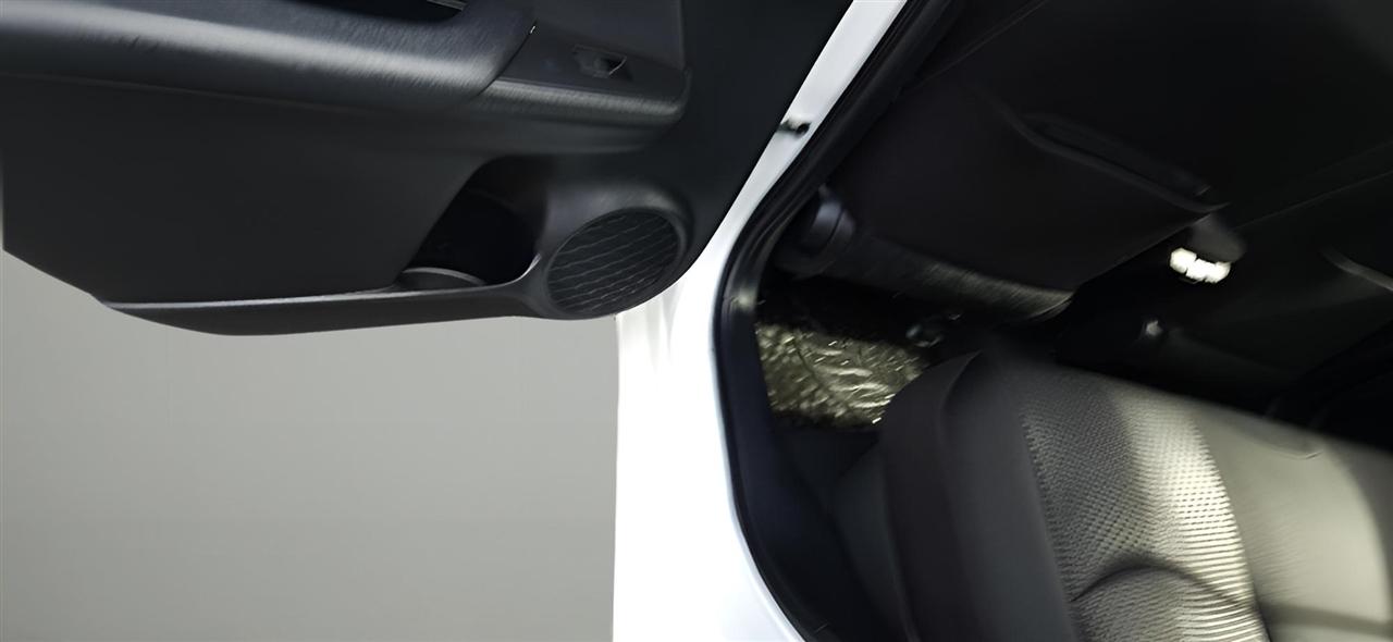 Toyota Prius LE 2019