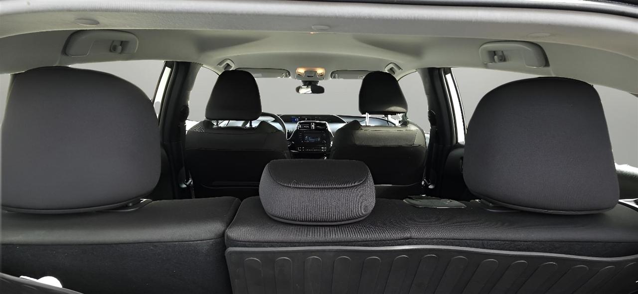 Toyota Prius LE 2019