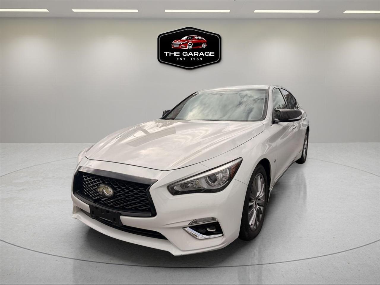 Infiniti Q50 3.0t LUXE AWD 2019