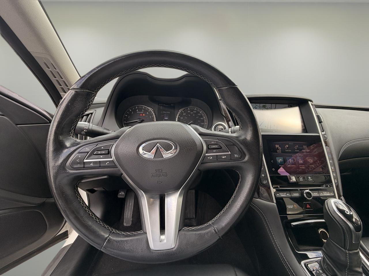 Infiniti Q50 3.0t LUXE AWD 2019