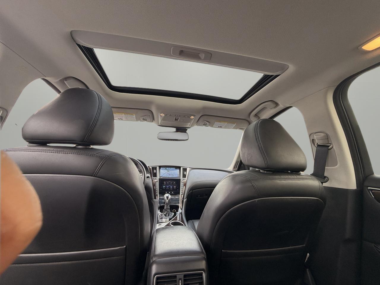 Infiniti Q50 3.0t LUXE AWD 2019