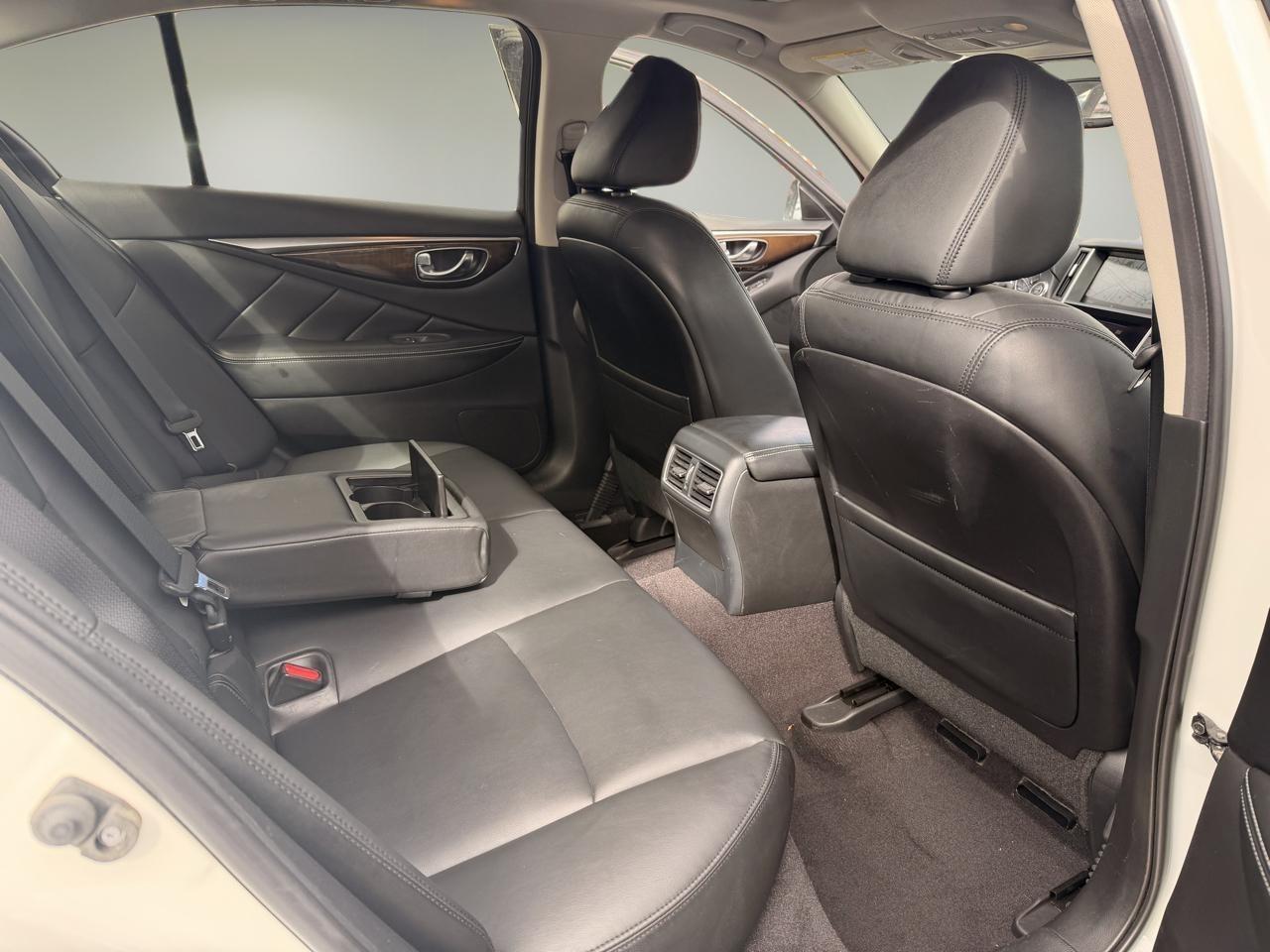 Infiniti Q50 3.0t LUXE AWD 2019