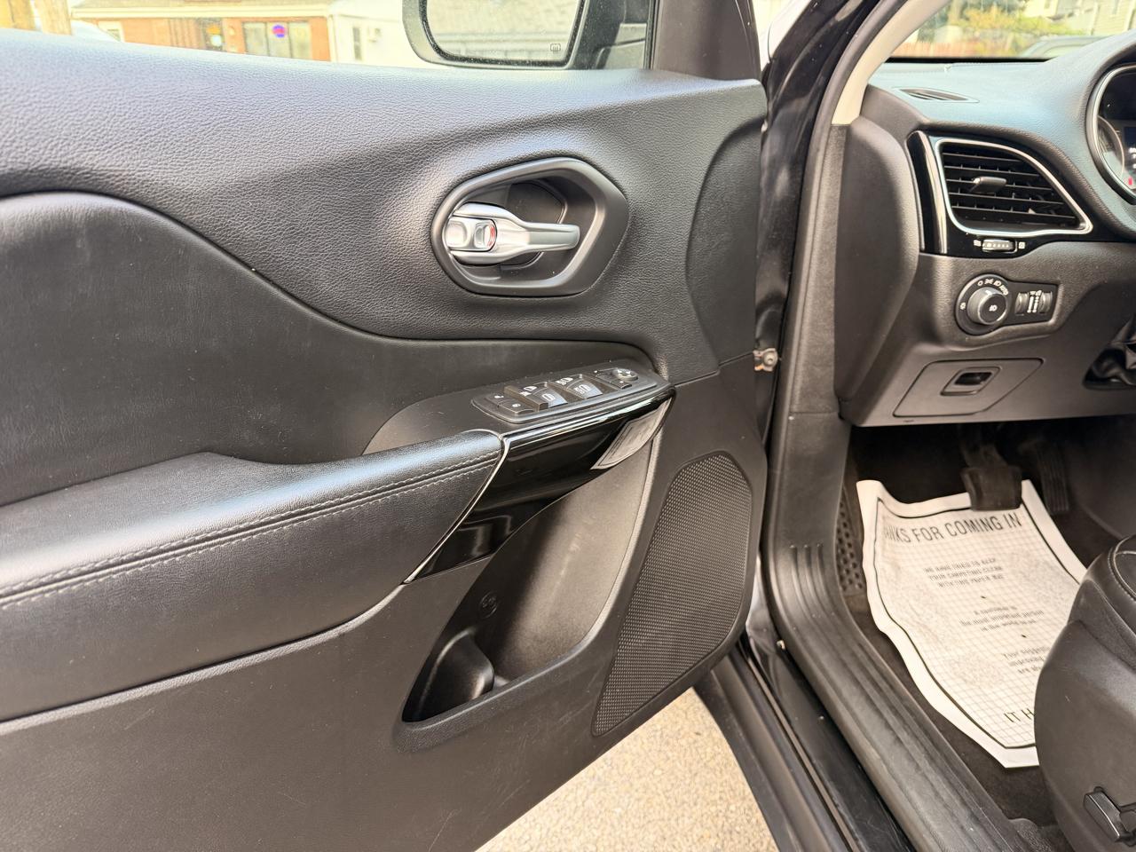 Jeep Cherokee Altitude 4x4 2019