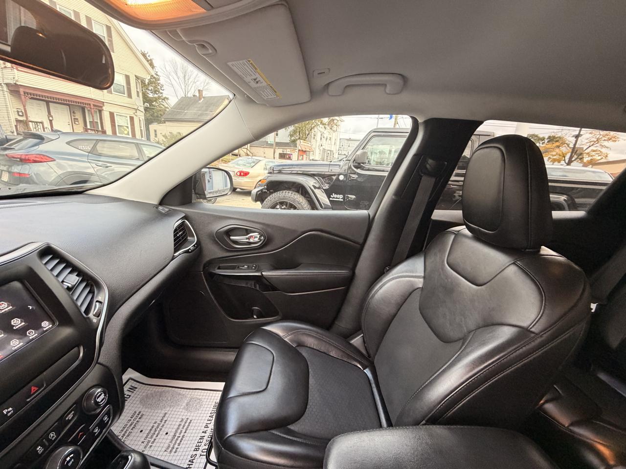 Jeep Cherokee Altitude 4x4 2019